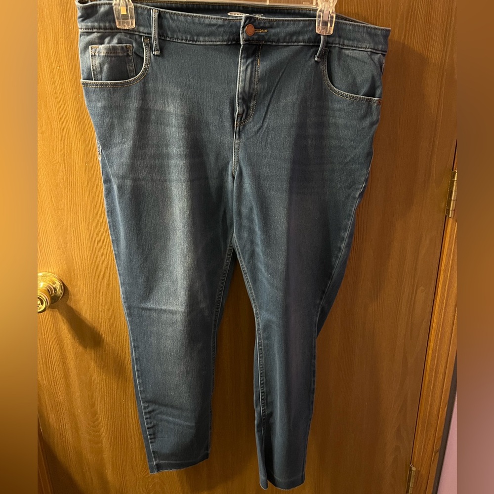 Old Navy Women's Size 18 Skinny Jeans